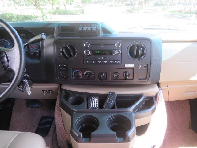 2014 Ford E-Series E-150