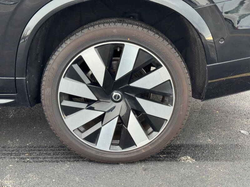 2023 Volvo XC90 Recharge T8 Ultimate Bright Theme 6P