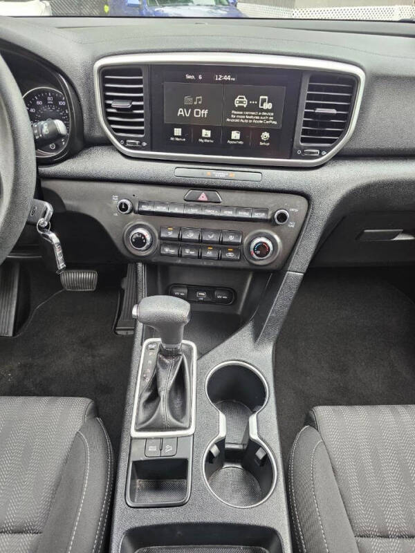 2022 Kia Sportage LX