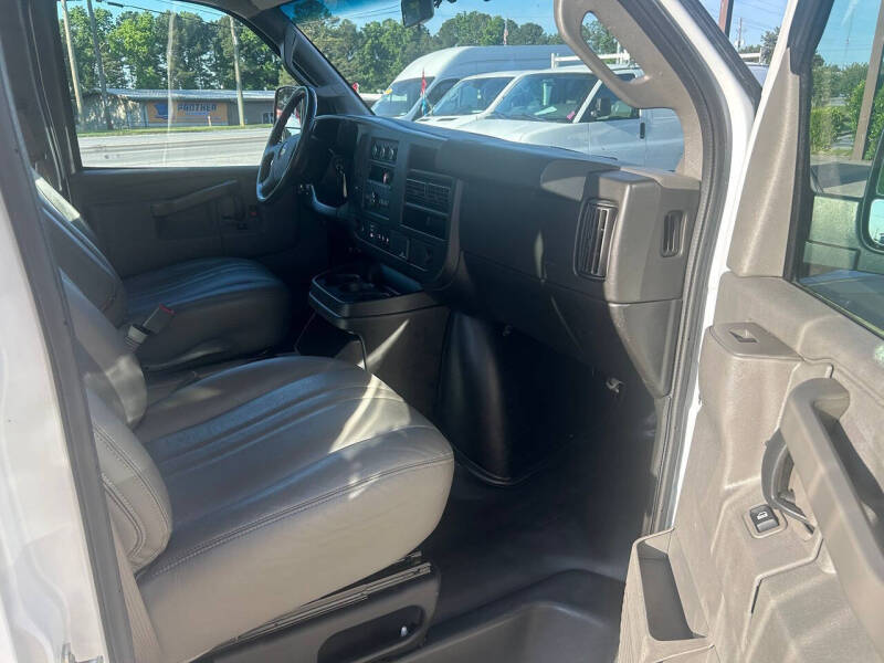 2021 Chevrolet Express 2500