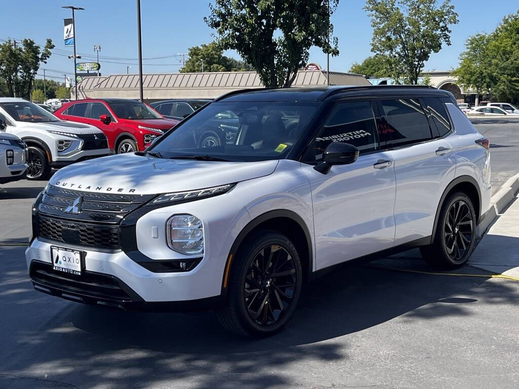 2024 Mitsubishi Outlander for sale at Axio Auto Boise in Boise, ID