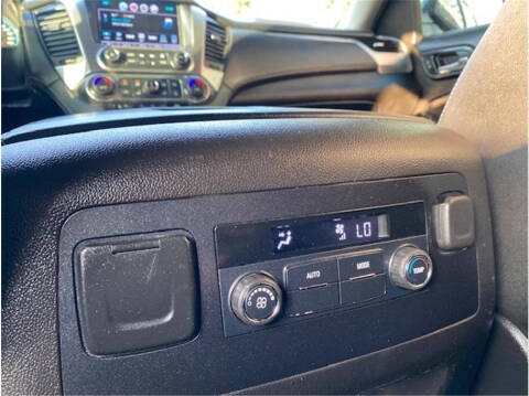 2017 Chevrolet Suburban LT