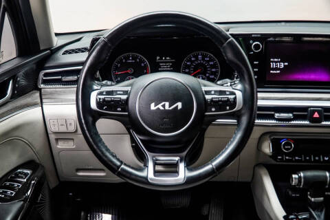 2022 Kia K5 EX