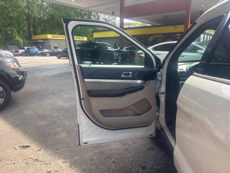2018 Ford Explorer