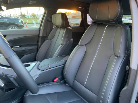 2025 Cadillac OPTIQ Sport 2