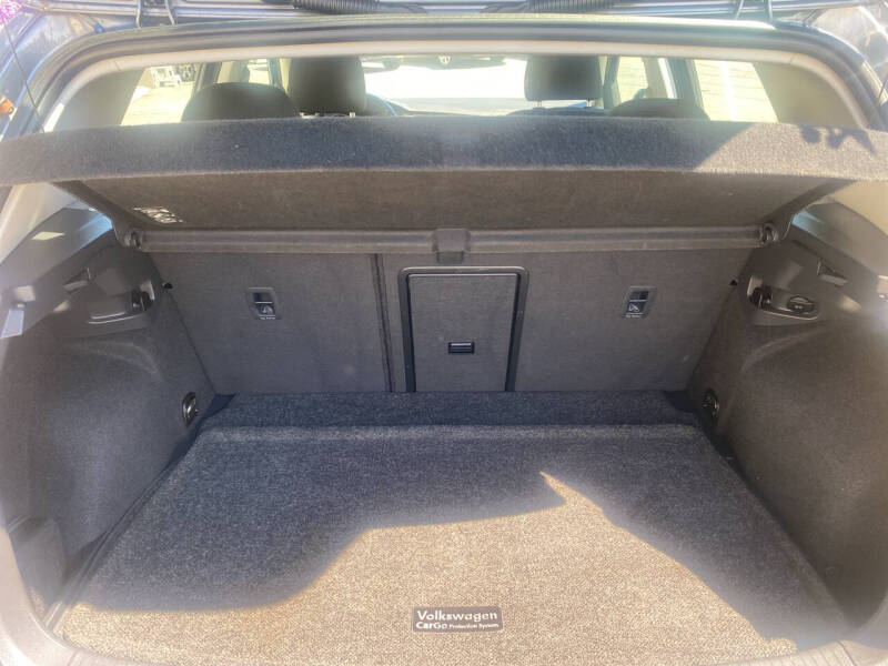 2016 Volkswagen Golf TSI S
