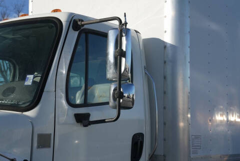 2015 Freightliner M2 106