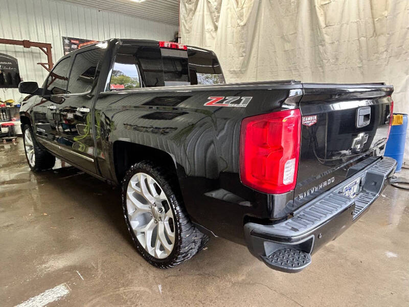 2017 Chevrolet Silverado 1500 LTZ photo 3