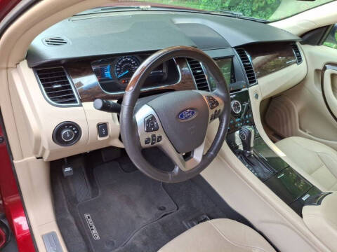 2017 Ford Taurus Limited