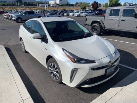 2019 Toyota Prius XLE AWD-e