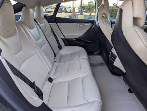 2017 Tesla Model S 75D