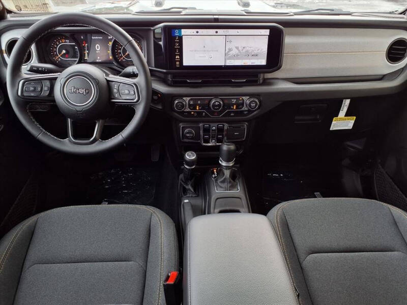 2025 Jeep Gladiator Sport S