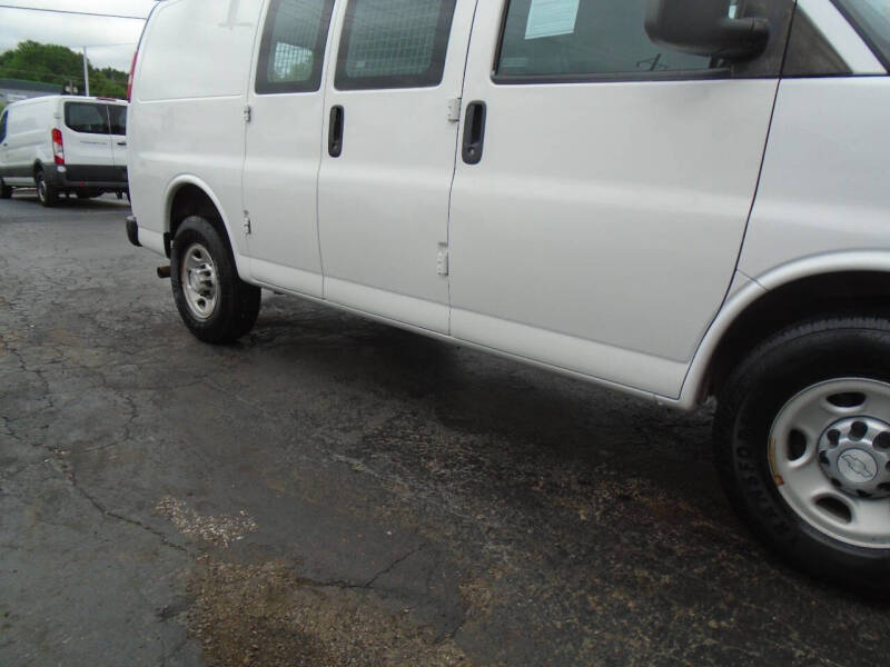 2017 Chevrolet Express 2500
