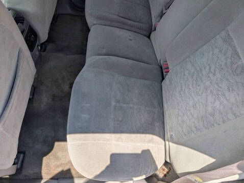 2005 Isuzu Ascender S 5 Passenger