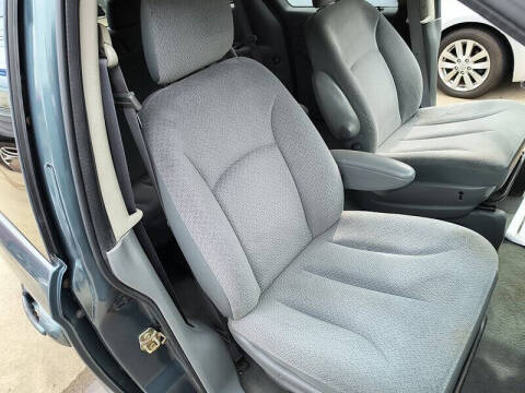 2006 Chrysler Town and Country