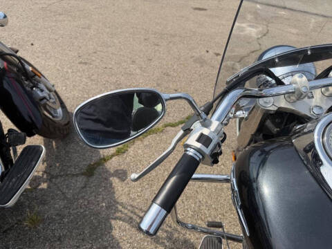 2006 Suzuki Boulevard