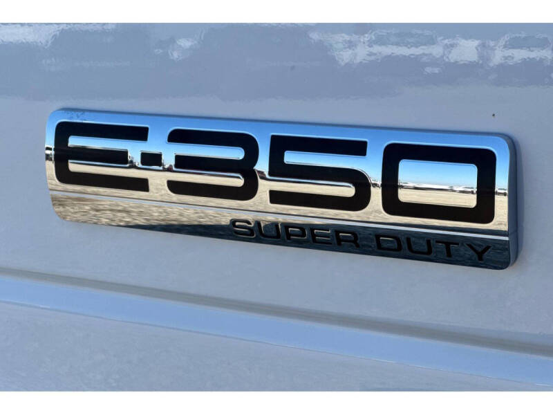 2025 Ford E-Series