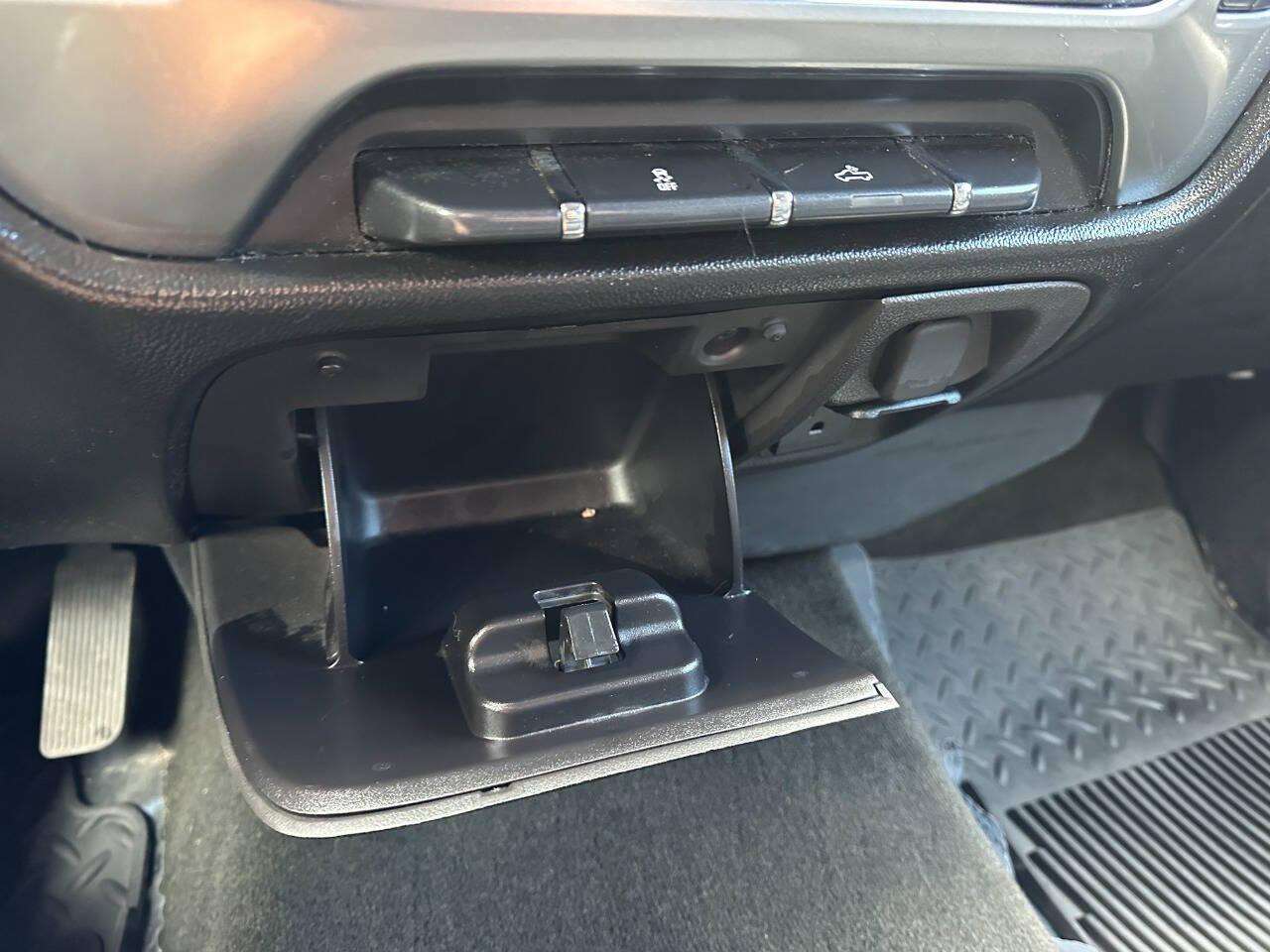 ChevroletSilverado 150042