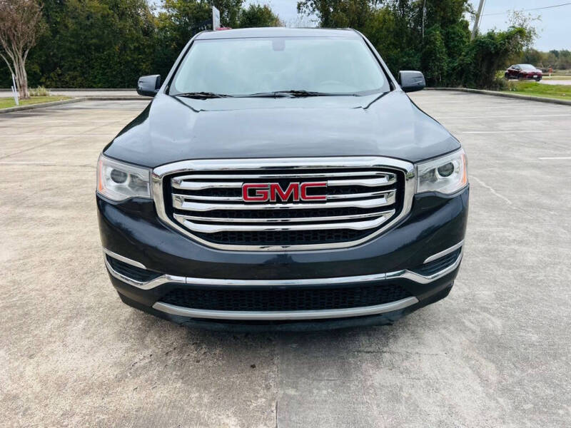 2019 GMC Acadia SLE-1 photo 2