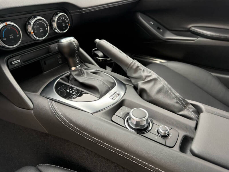 2025 Mazda MX-5 Miata RF Grand Touring