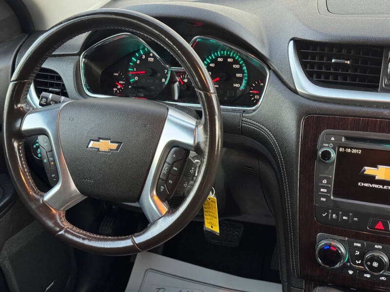 2017 Chevrolet Traverse LT