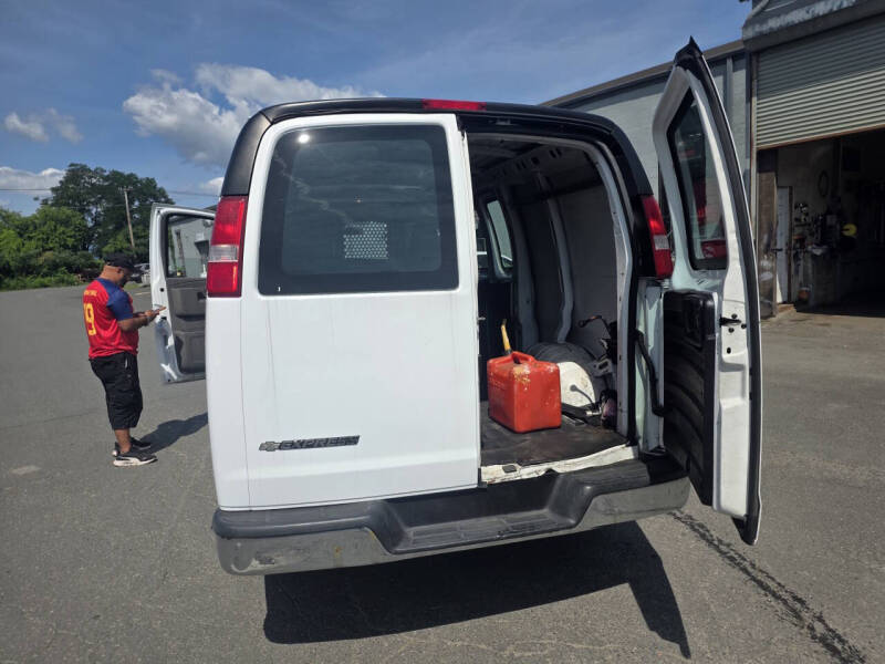 2017 Chevrolet Express 2500
