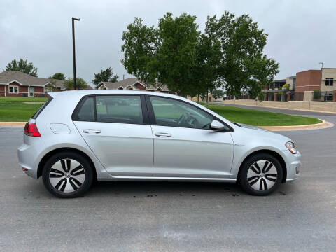 2016 Volkswagen e-Golf SE