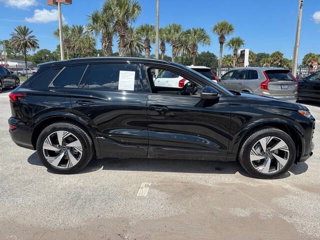 2025 Audi Q6 e-tron 24