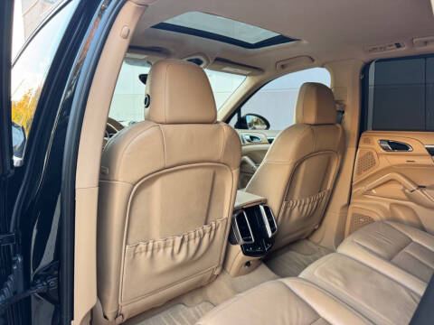 2012 Porsche Cayenne S