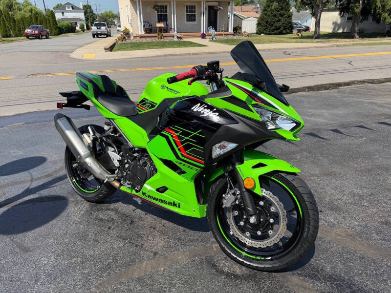 2023 Kawasaki Ninja 400 ABS KRT Edition