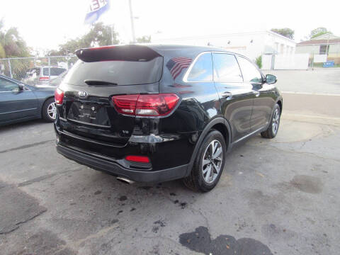 2020 Kia Sorento S V6