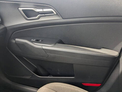 2024 Kia Sportage Hybrid LX