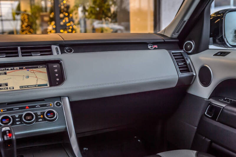 2016 Land Rover Range Rover Sport SVR