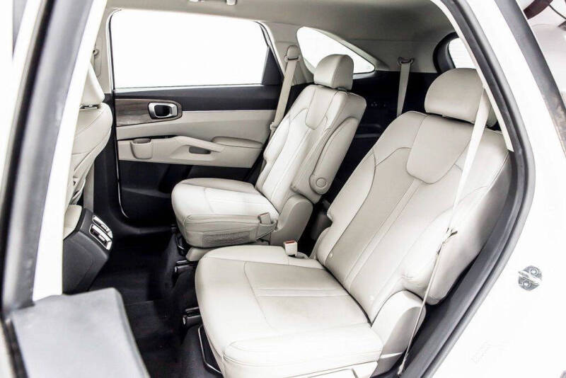 2023 Kia Sorento EX