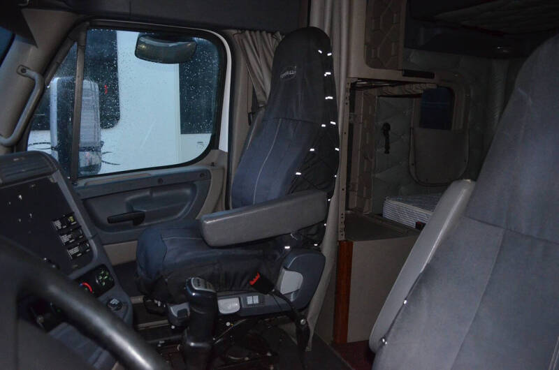 2015 Freightliner Cascadia