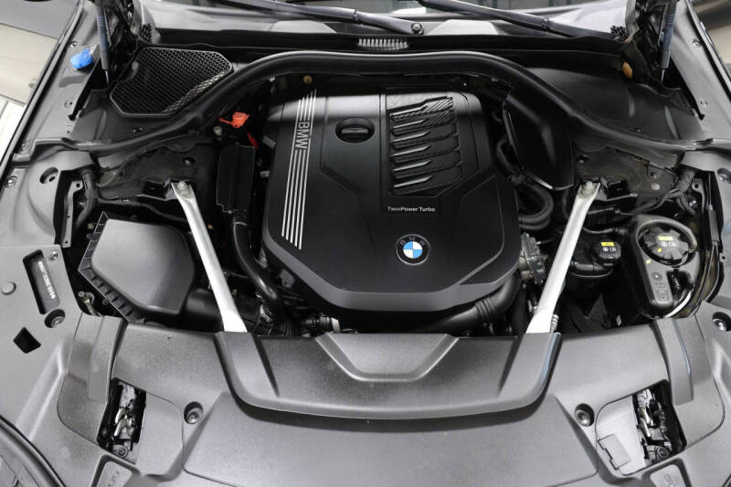 2021 BMW 7 Series 740i