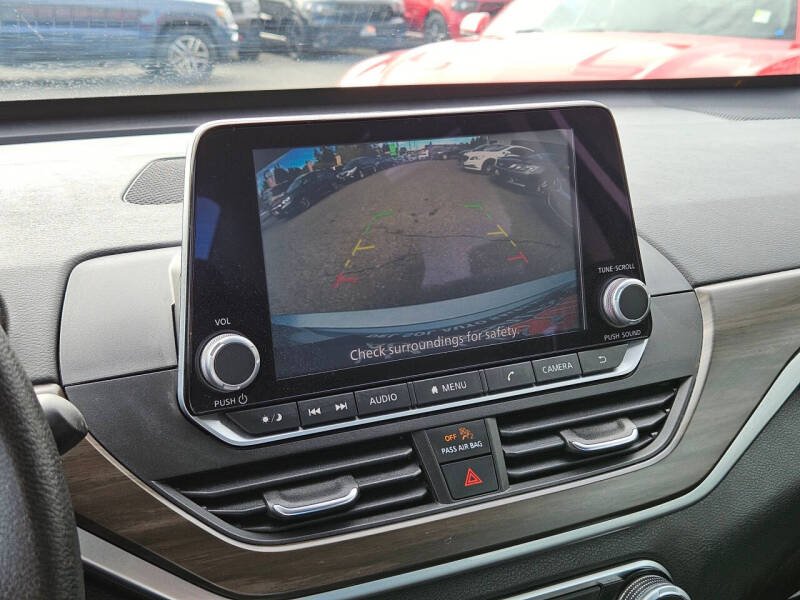 2023 Nissan Altima 2.5 SV