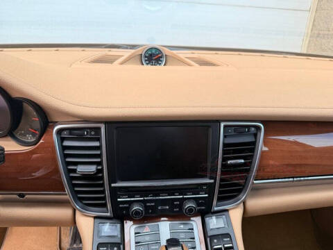 2011 Porsche Panamera