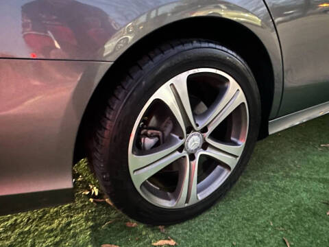 2017 Mercedes-Benz E-Class E 300 4MATIC