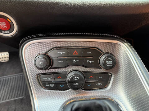 2015 Dodge Challenger SRT Hellcat