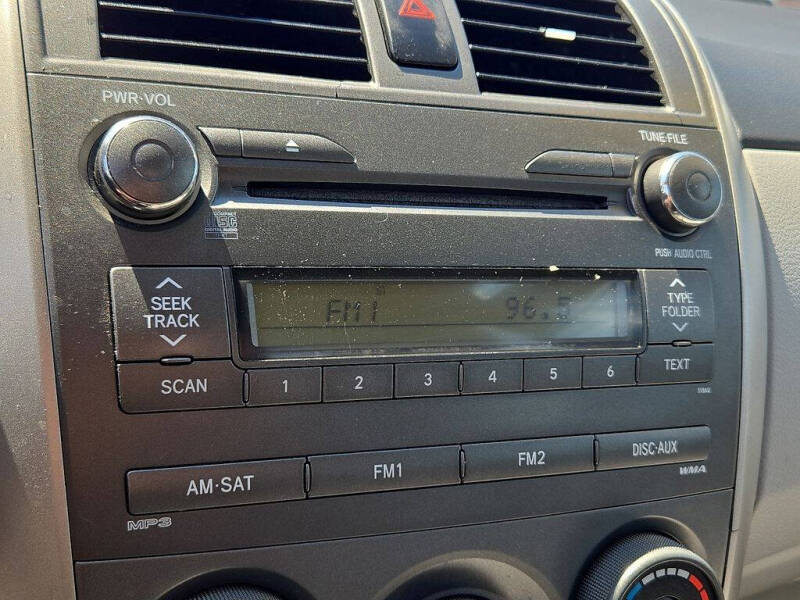 2011 Toyota Corolla LE