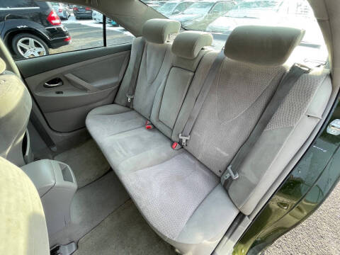 2010 Toyota Camry LE