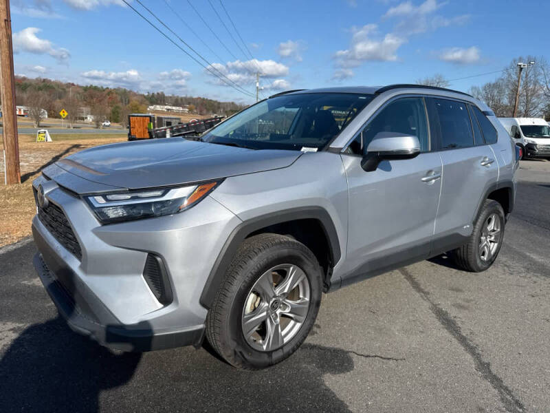 2024 Toyota RAV4 Hybrid XLE