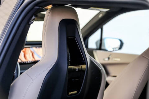 2025 BMW iX xDrive50
