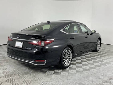 2019 Lexus ES 300h