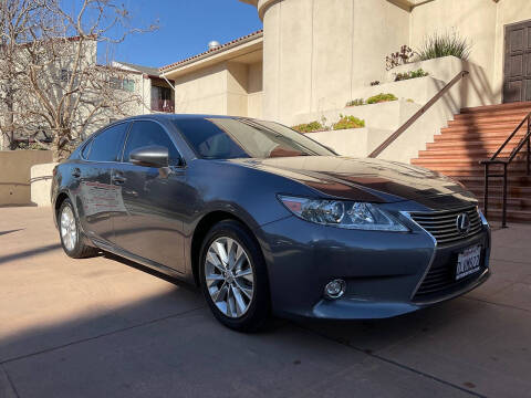 2015 Lexus ES 300h