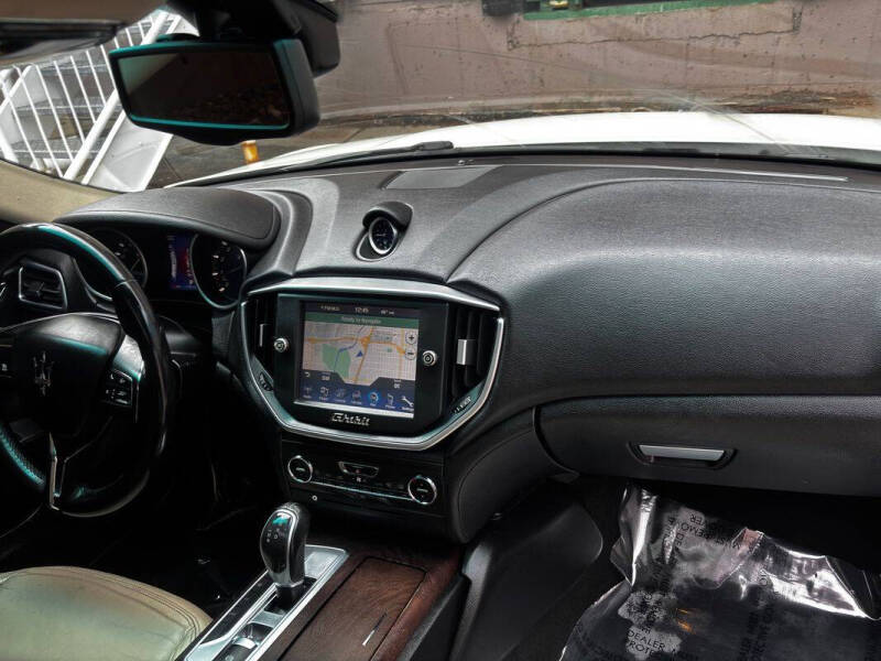 2014 Maserati Ghibli