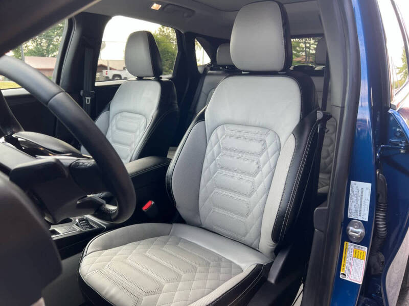 2023 Ford Escape Platinum