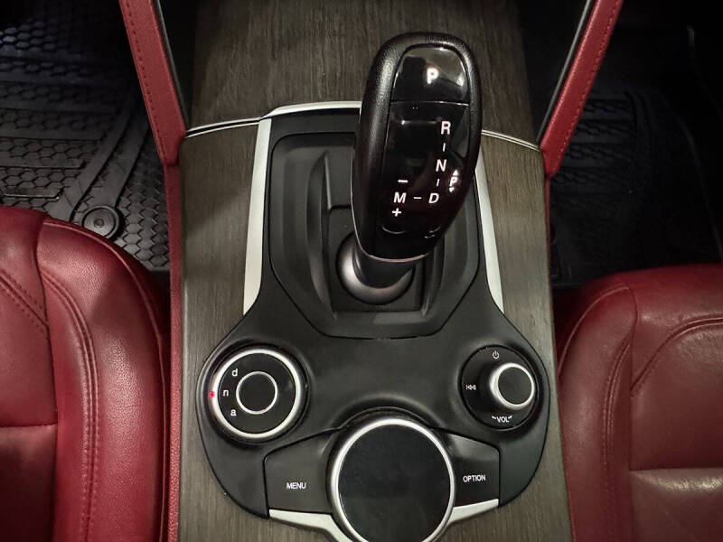 2018 Alfa Romeo Stelvio Ti