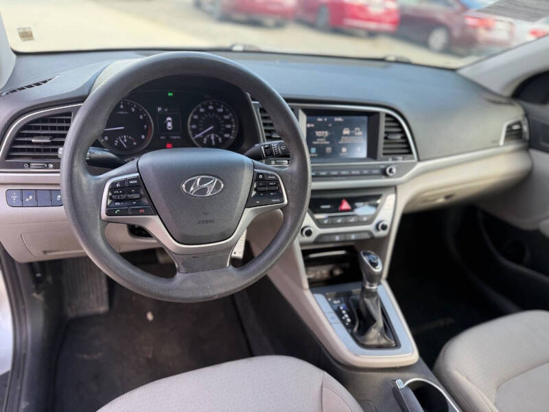 2018 Hyundai Elantra SEL
